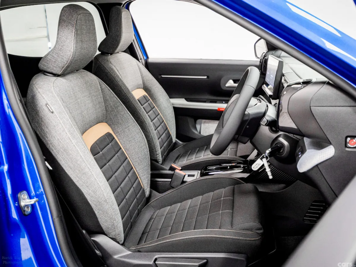 Citroen C3 Aircross SUV, Electric, 2027, Blue