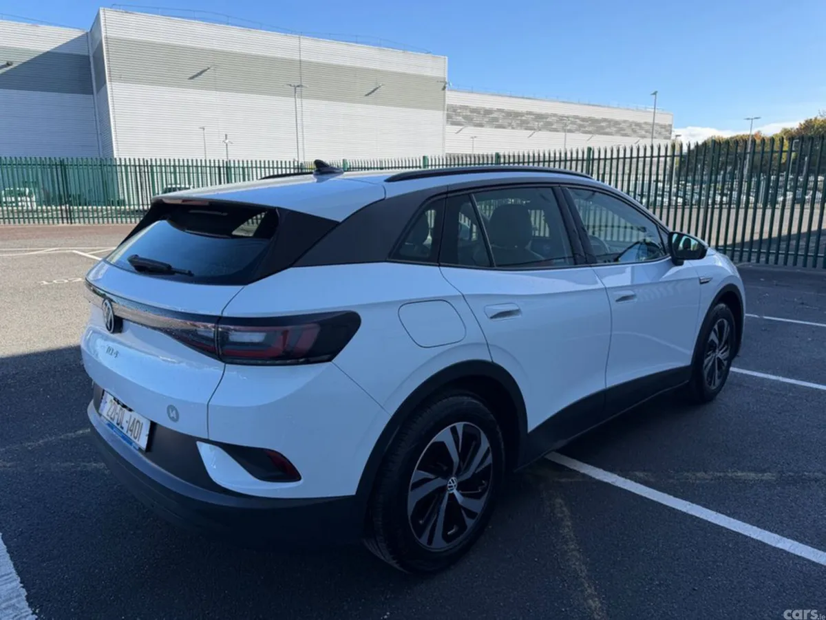 Volkswagen ID.4 Estate, Electric, 2022, White