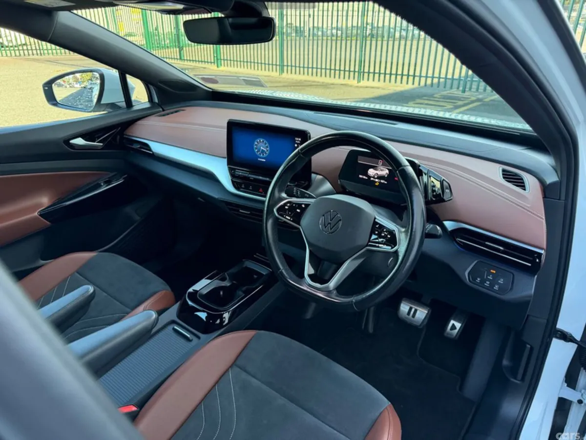 Volkswagen ID.4 Estate, Electric, 2022, White