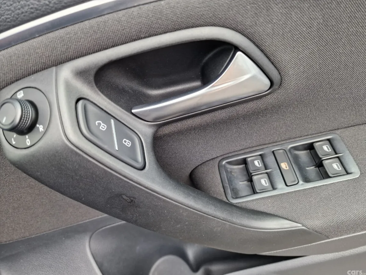 Volkswagen Polo Hatchback, Petrol, 2016, Black