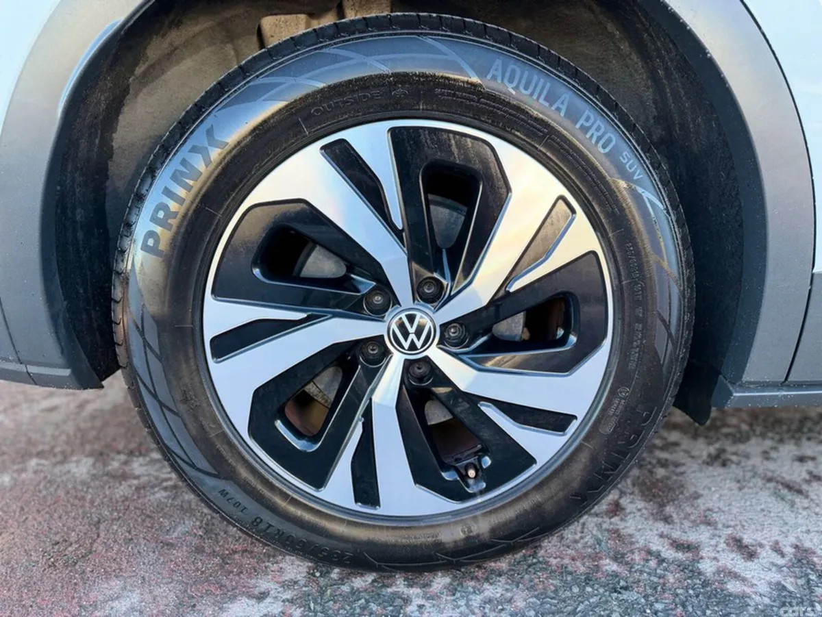 Volkswagen ID.4 Estate, Electric, 2022, White