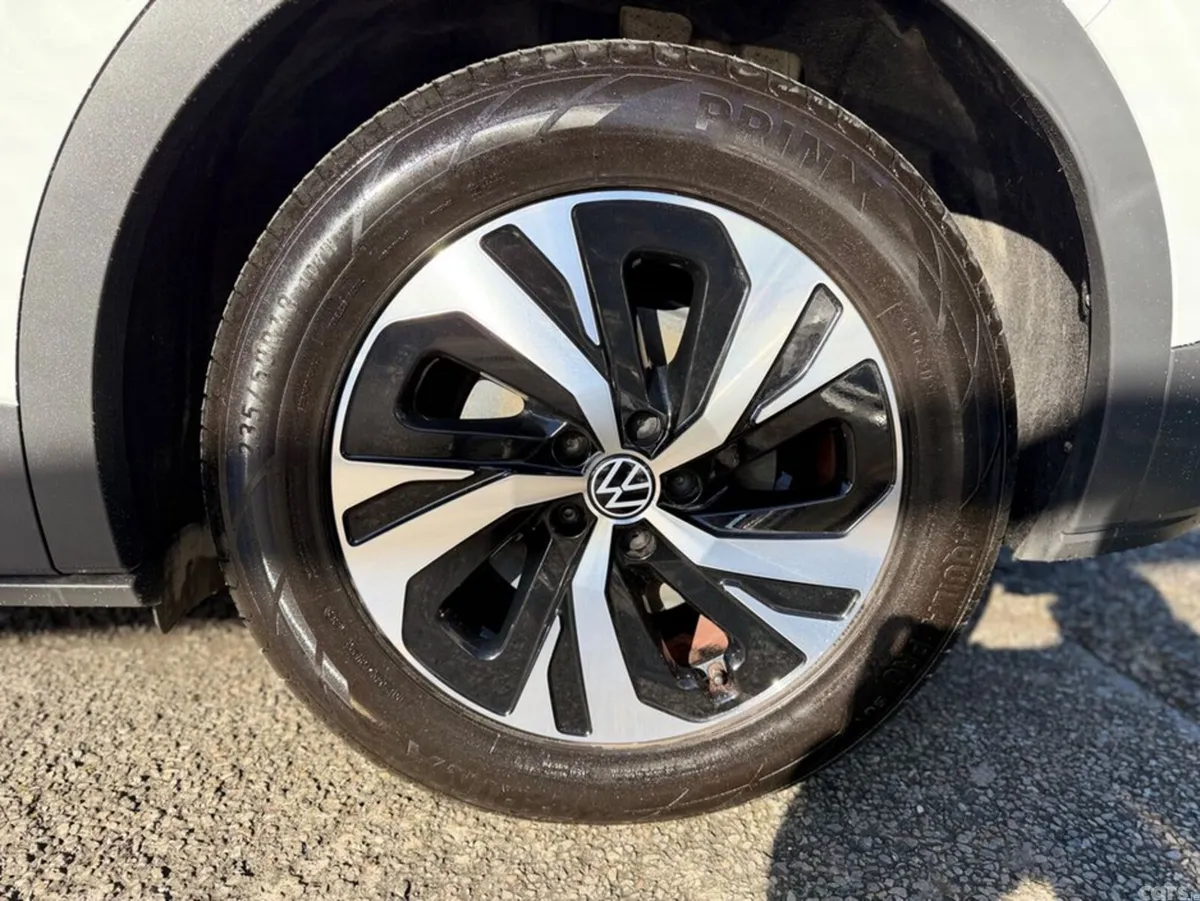 Volkswagen ID.4 Estate, Electric, 2022, White