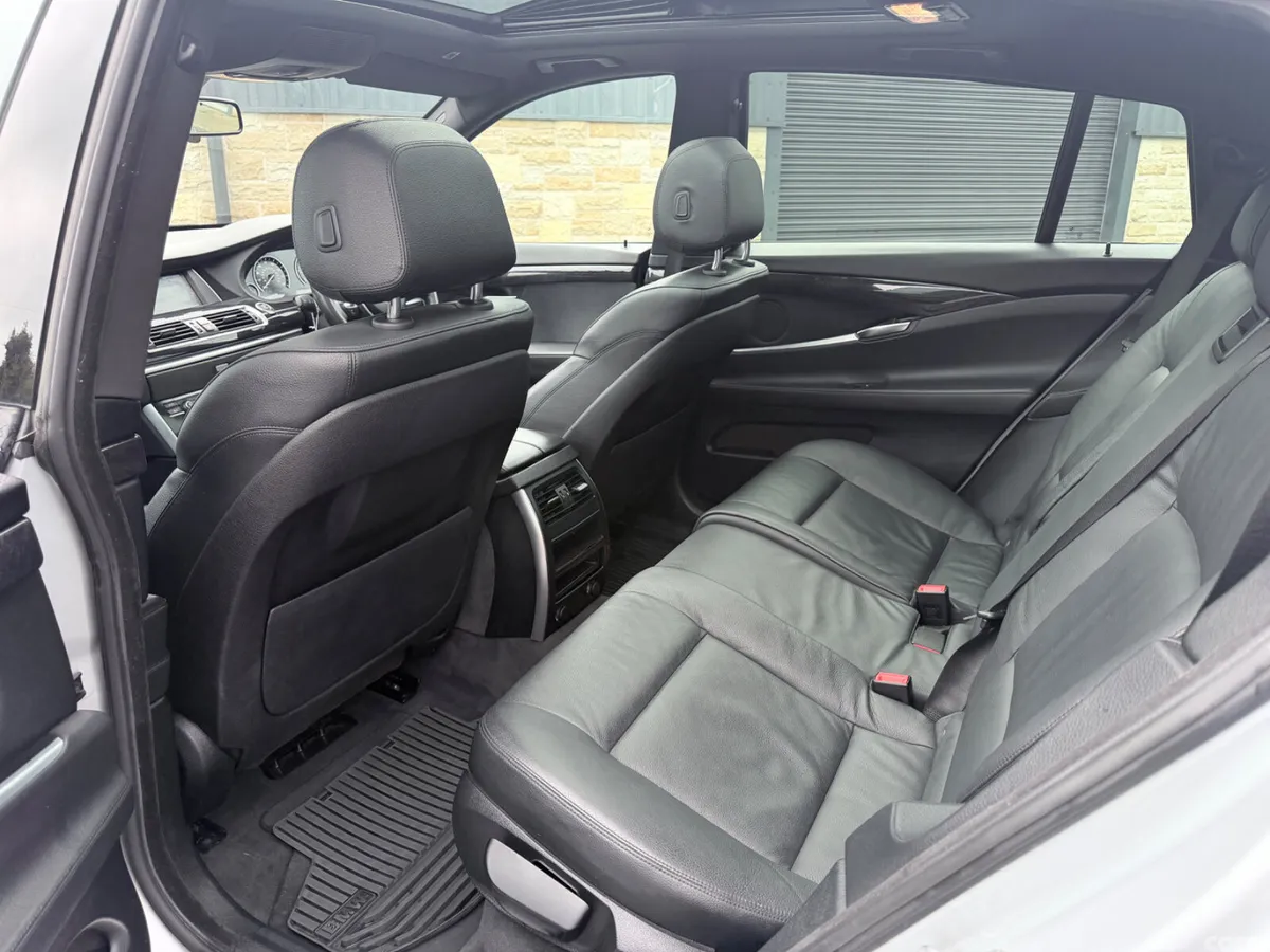 BMW 5-Series Hatchback, Diesel, 2015, Silver
