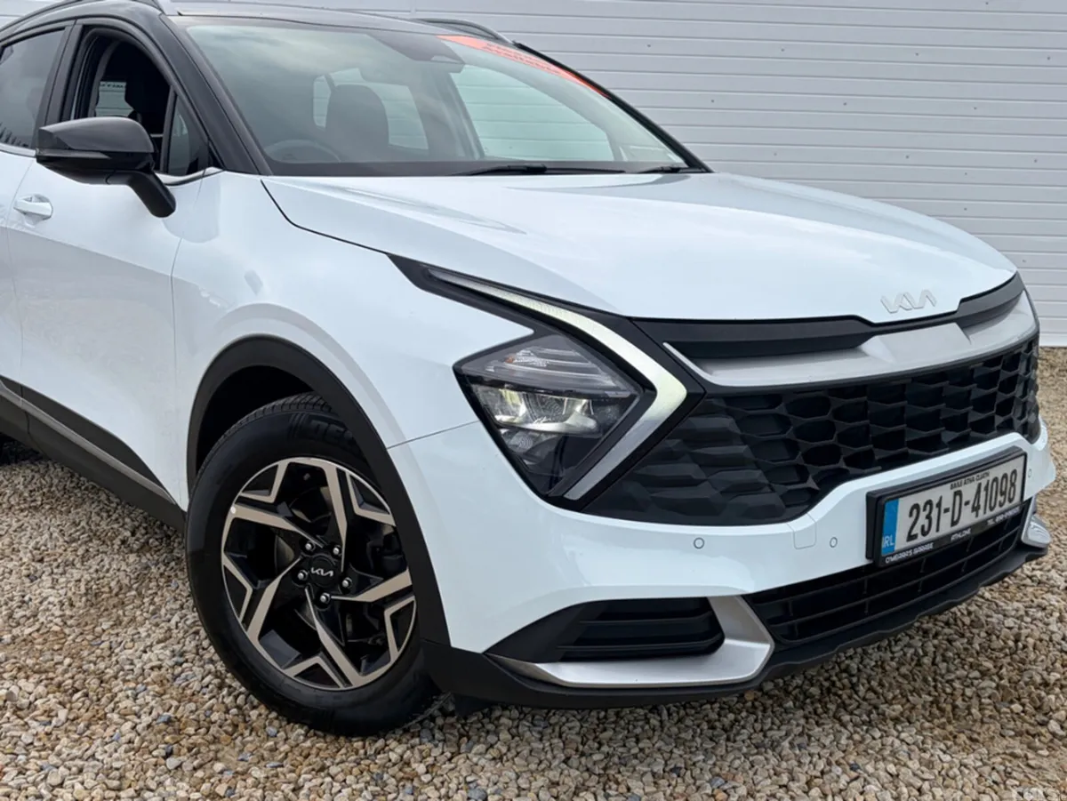Kia Sportage MPV, Diesel, 2023, White