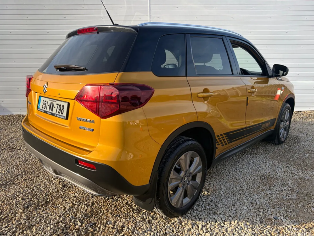 Suzuki Vitara SUV, Petrol Hybrid, 2025, Yellow