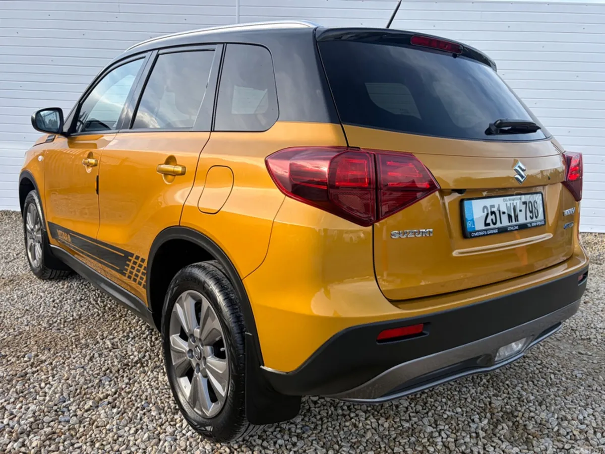Suzuki Vitara SUV, Petrol Hybrid, 2025, Yellow