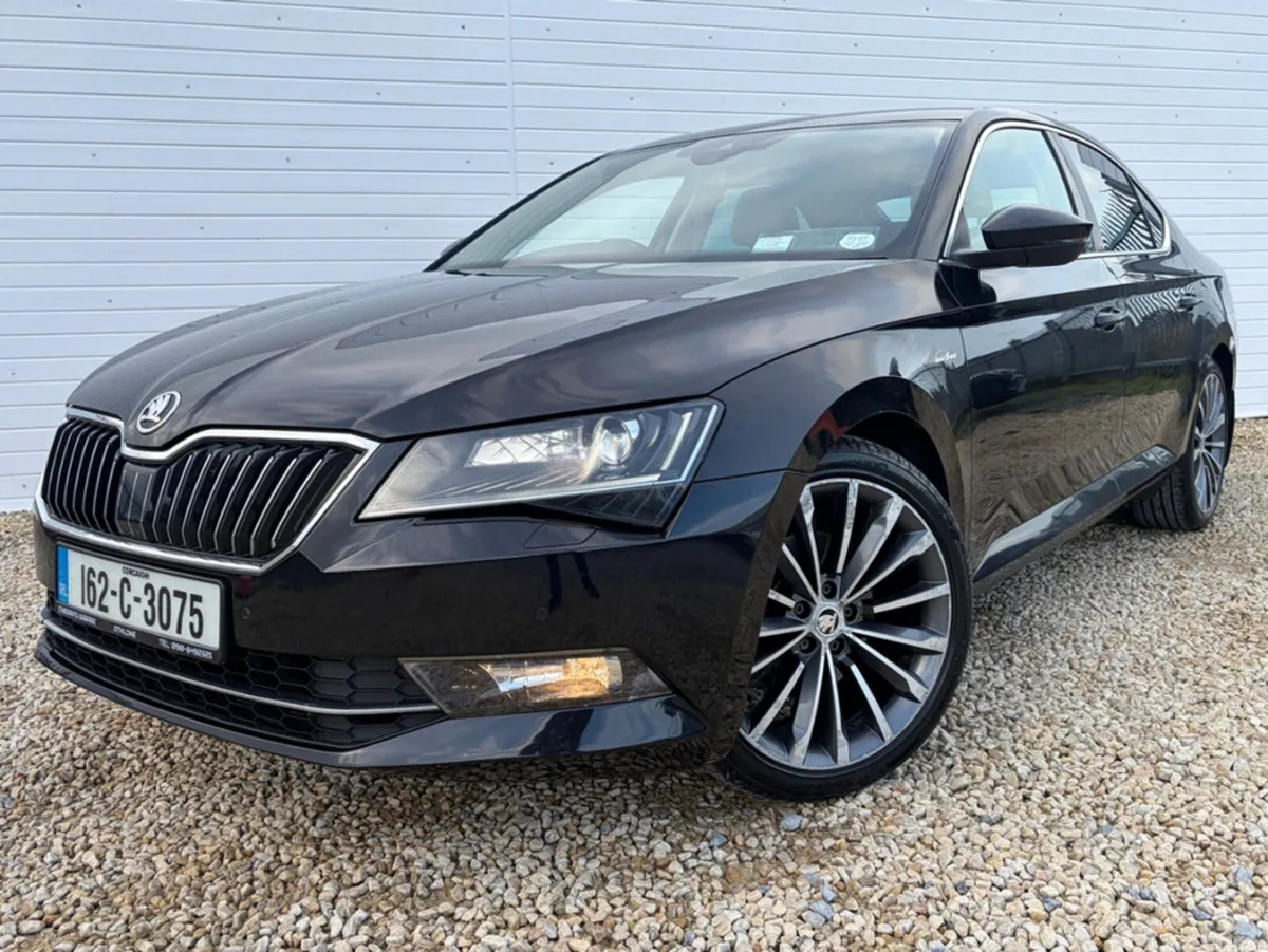 Skoda Superb Hatchback, Diesel, 2016, Black