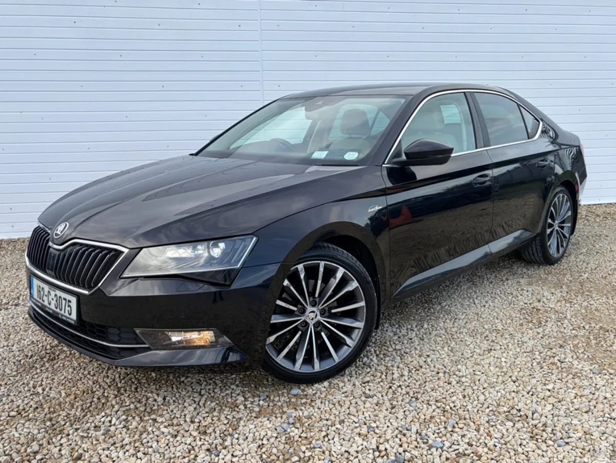 Skoda Superb Hatchback, Diesel, 2016, Black