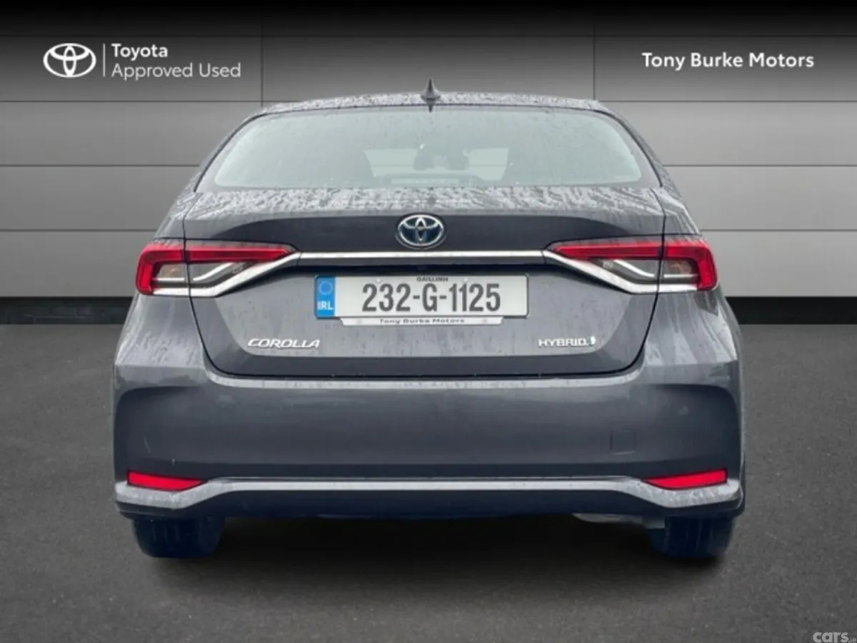 Toyota Corolla Saloon, Petrol Hybrid, 2023, Grey