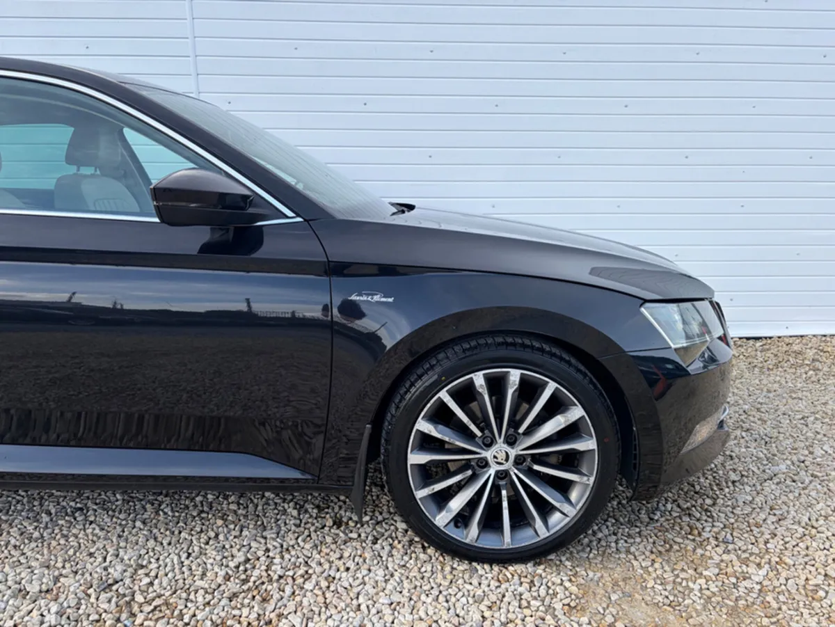 Skoda Superb Hatchback, Diesel, 2016, Black
