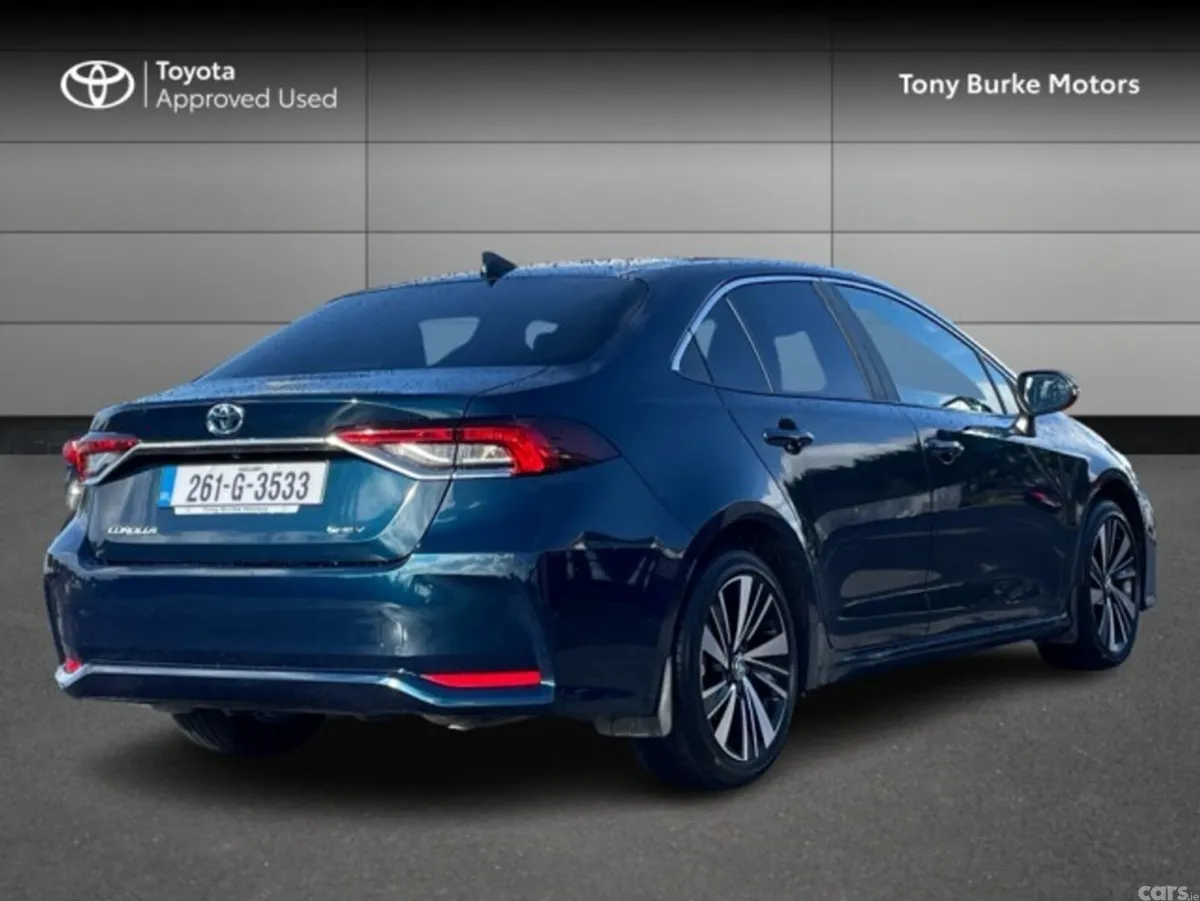 Toyota Corolla Saloon, Petrol Hybrid, 2026, Green