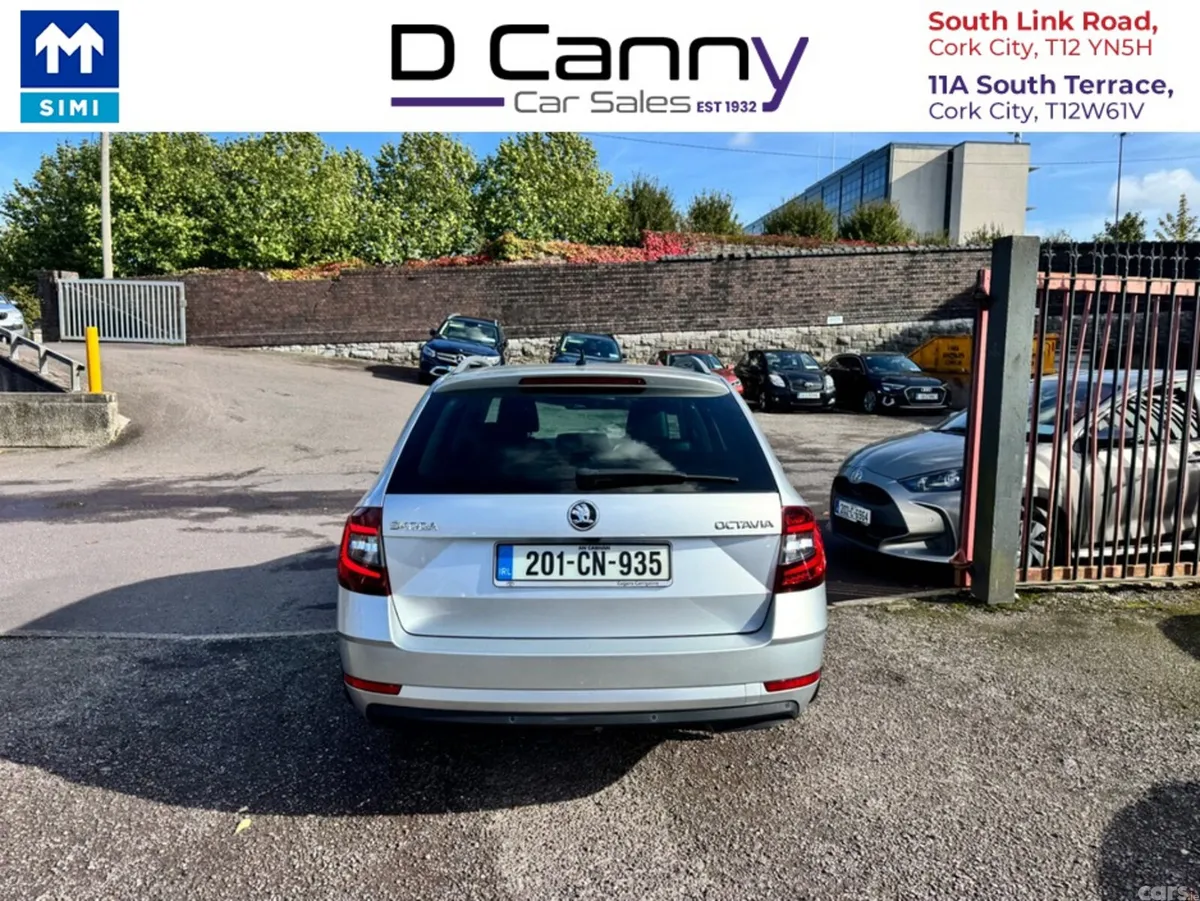 Skoda Octavia Estate, Petrol, 2020, Grey