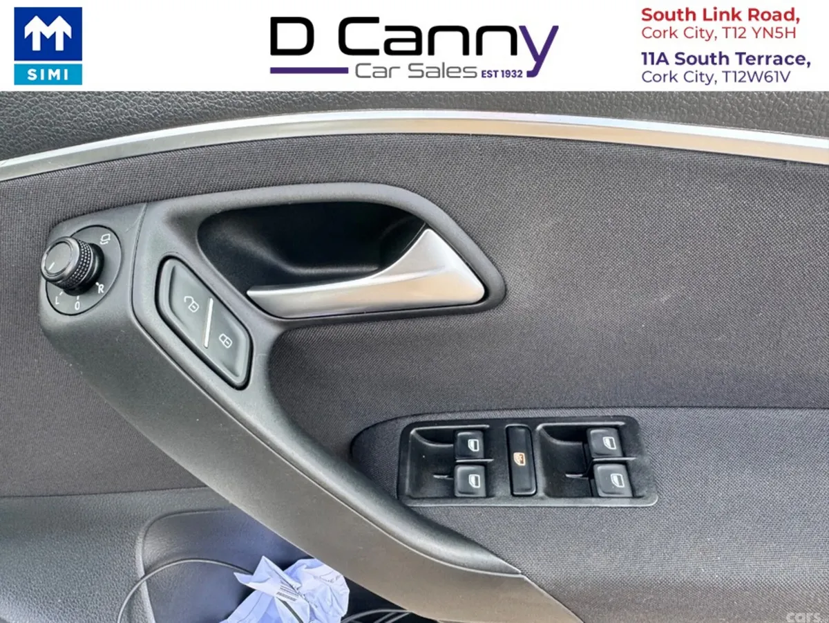 Volkswagen Polo Hatchback, Petrol, 2014, Silver