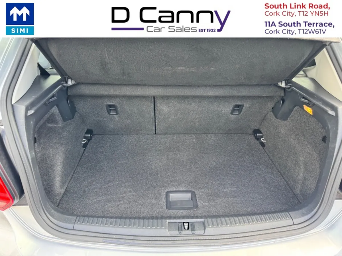 Volkswagen Polo Hatchback, Petrol, 2014, Silver