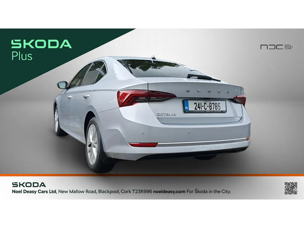 Skoda Octavia Saloon, Petrol, 2024, Silver