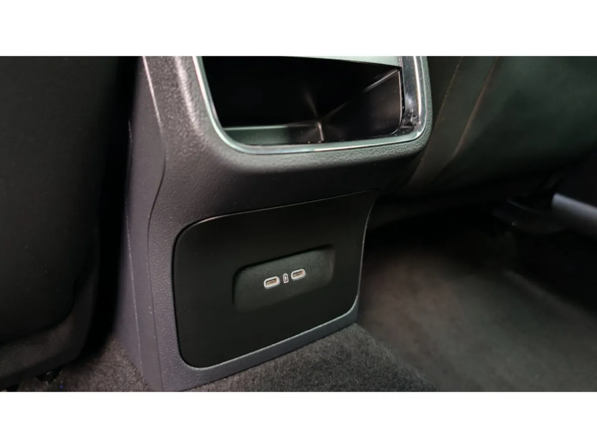 Skoda Octavia Saloon, Petrol, 2024, Silver