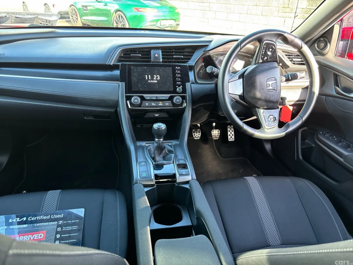 Honda Civic Hatchback, Diesel, 2021, Red