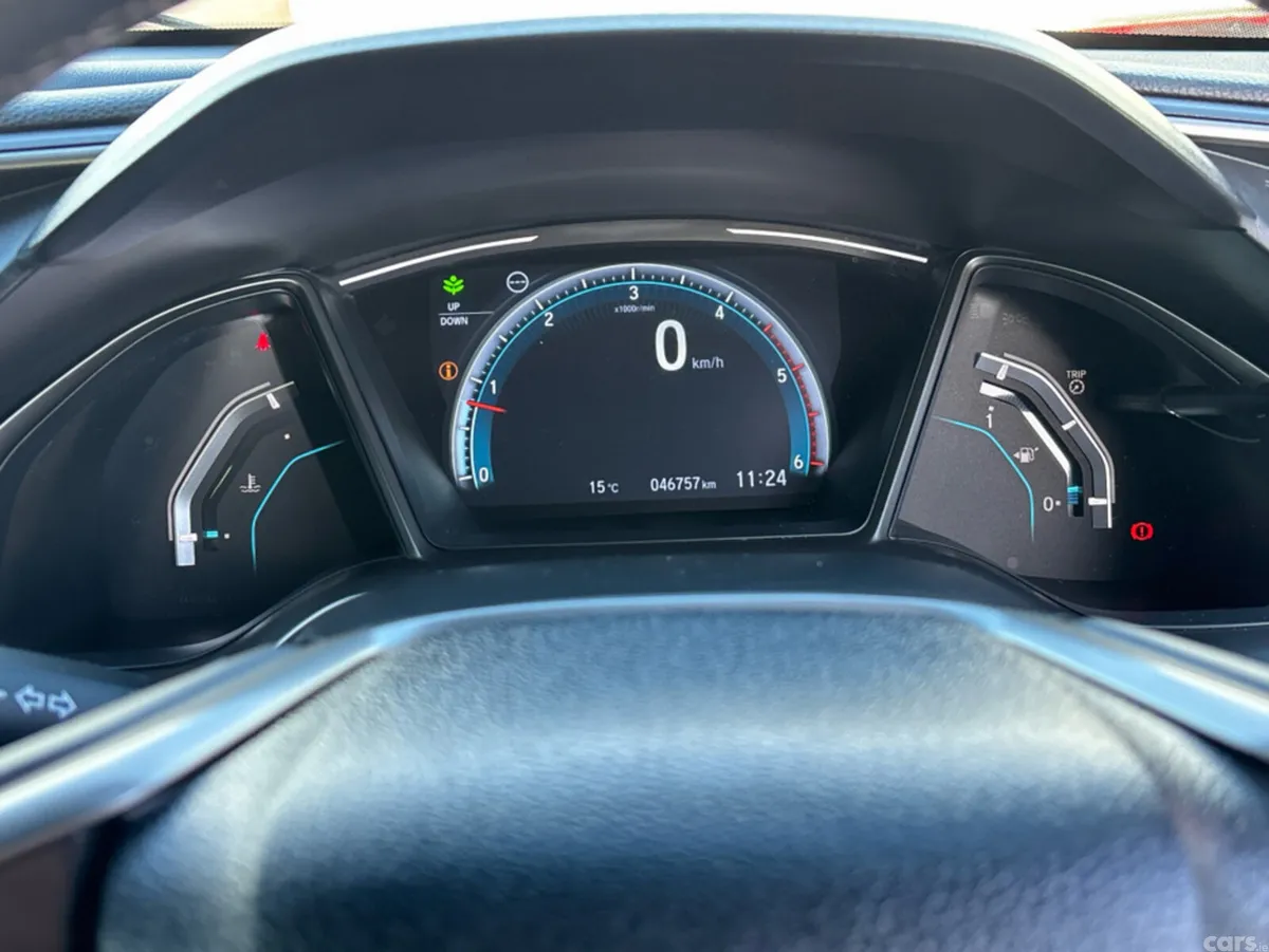 Honda Civic Hatchback, Diesel, 2021, Red