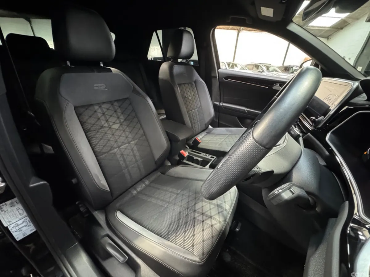Volkswagen T-Roc MPV, Diesel, 2023, Black