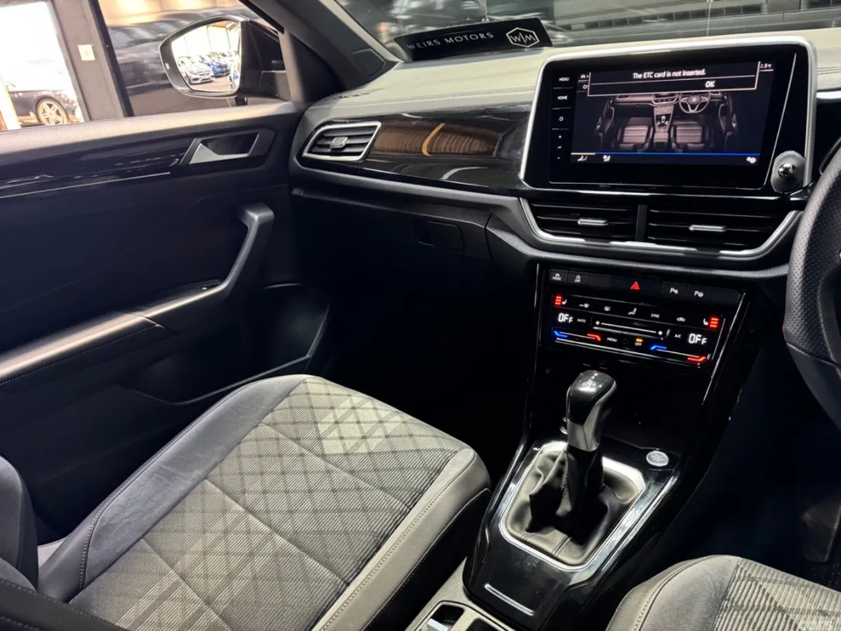Volkswagen T-Roc MPV, Diesel, 2023, Black