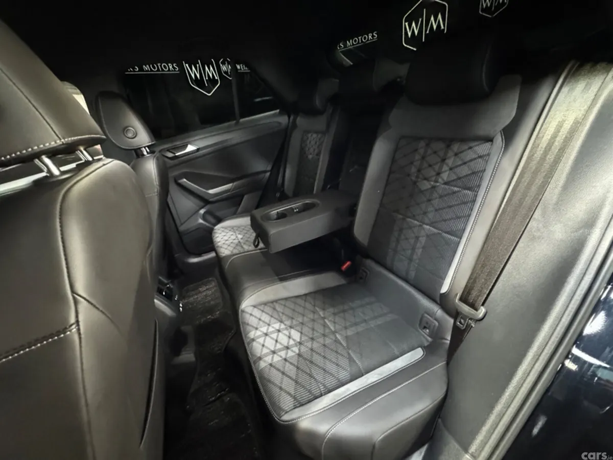 Volkswagen T-Roc MPV, Diesel, 2023, Black