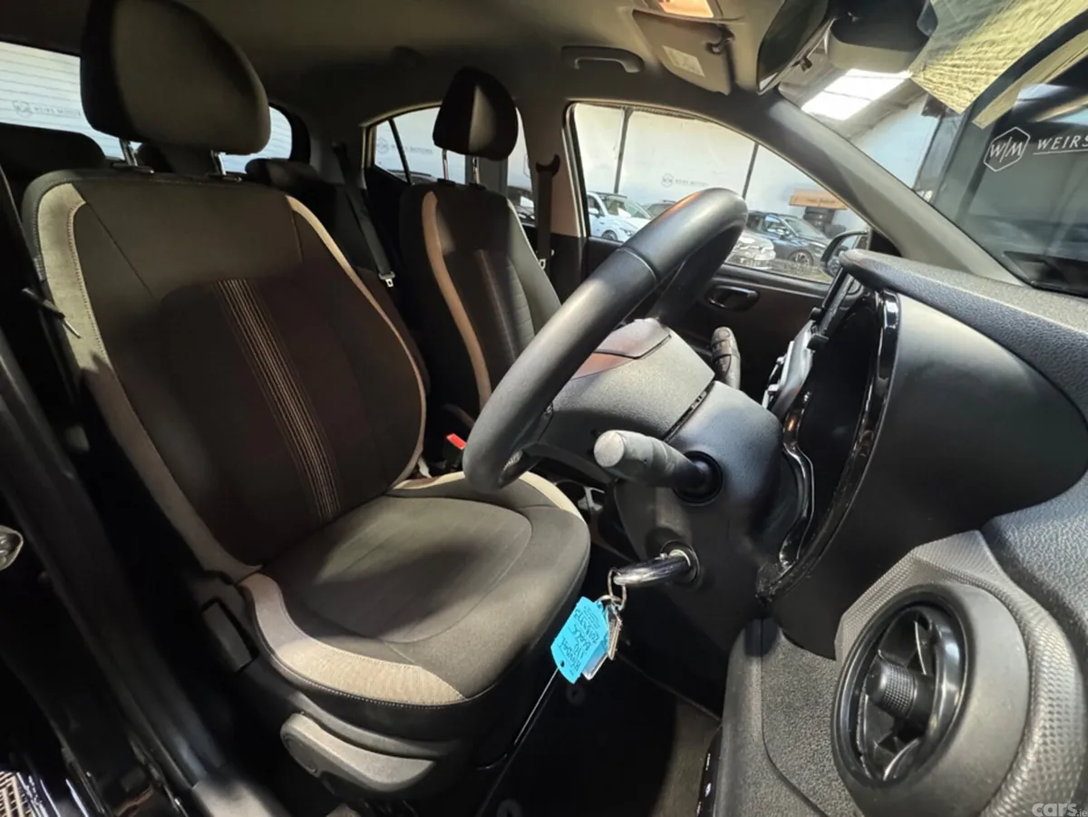 Hyundai i10 Hatchback, Petrol, 2020, Black