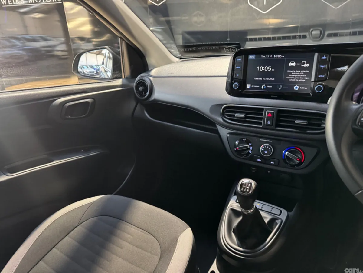 Hyundai i10 Hatchback, Petrol, 2020, Black