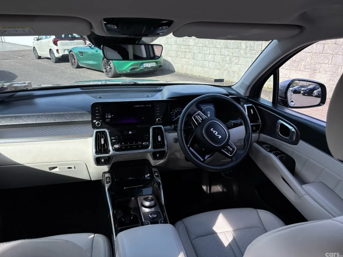 Kia Sorento MPV, Petrol Plug-in Hybrid, 2023, Grey