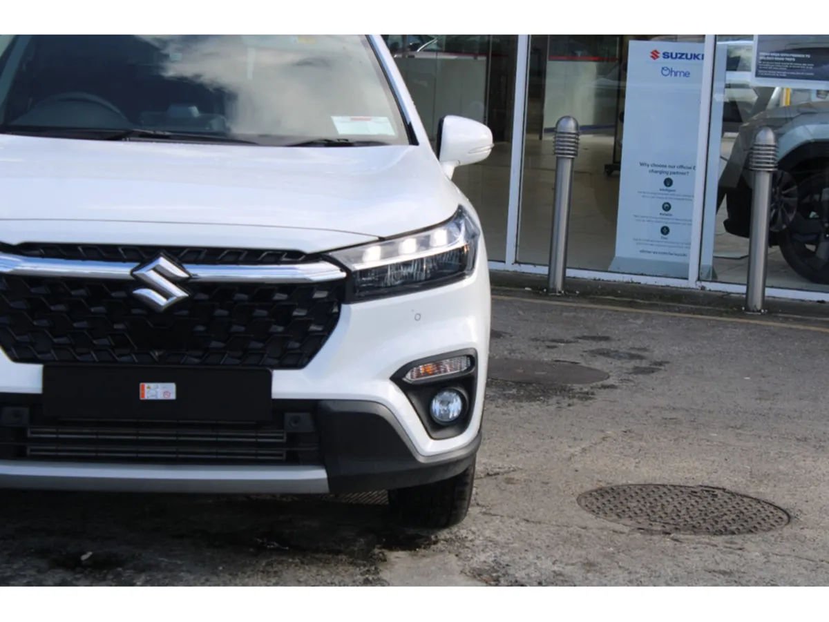 Suzuki SX4 S-Cross SUV, Petrol Hybrid, 2027, White