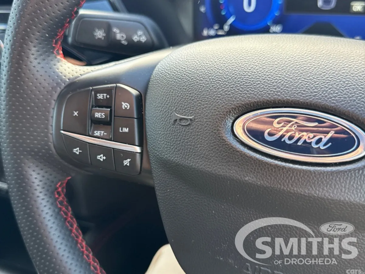 Ford Kuga MPV, Petrol, 2023, Blue