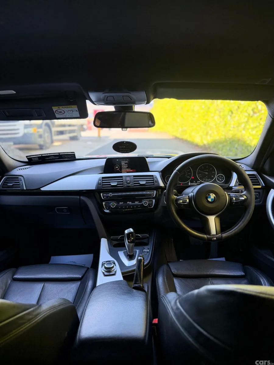 BMW 3-Series Saloon, Diesel, 2015, Blue
