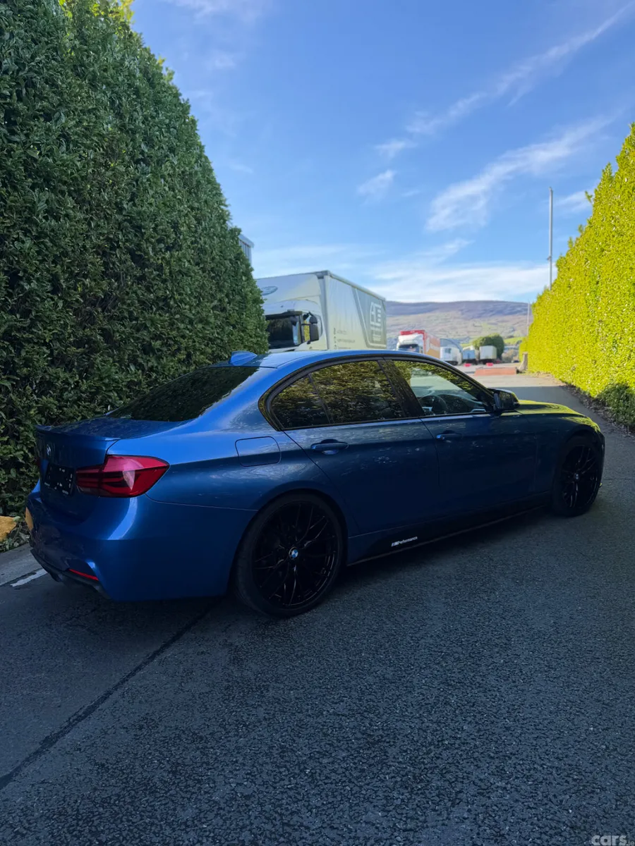 BMW 3-Series Saloon, Diesel, 2015, Blue