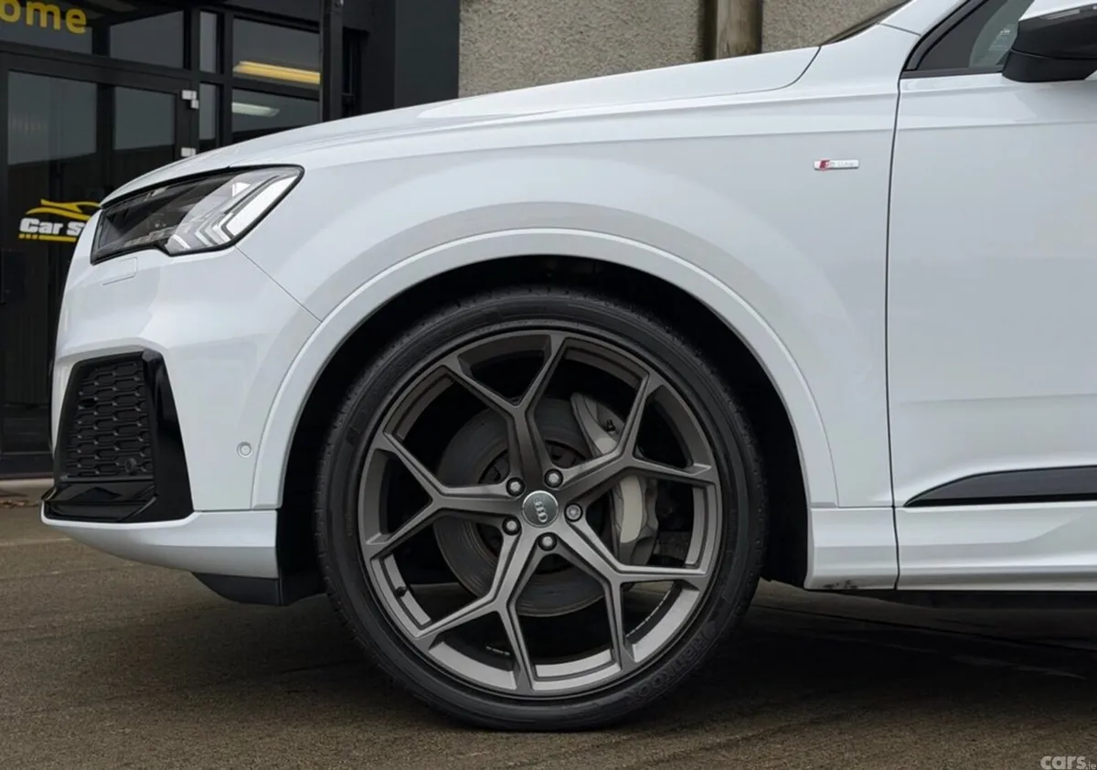 Audi Q7 SUV, Diesel Hybrid, 2024, White