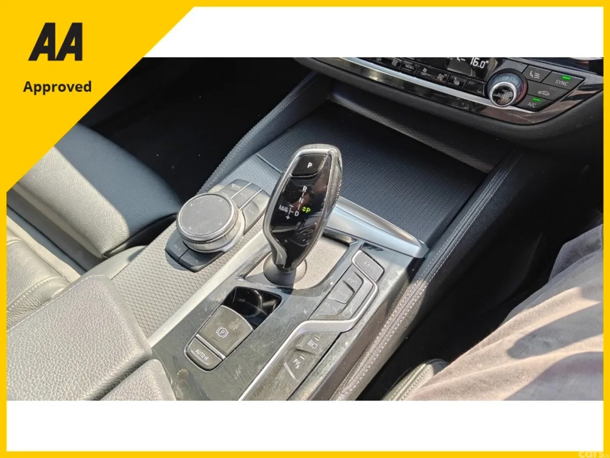 BMW 5-Series Saloon, Petrol Plug-in Hybrid, 2022, Black