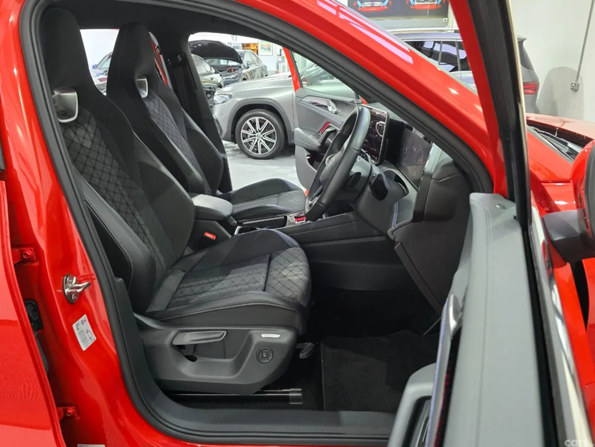 Volkswagen Tiguan SUV, Petrol Plug-in Hybrid, 2025, Red