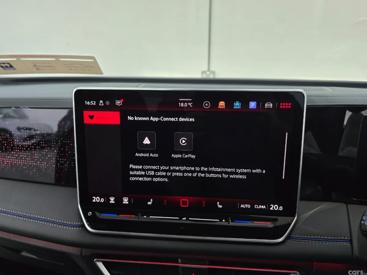 Volkswagen Tiguan SUV, Petrol Plug-in Hybrid, 2025, Red