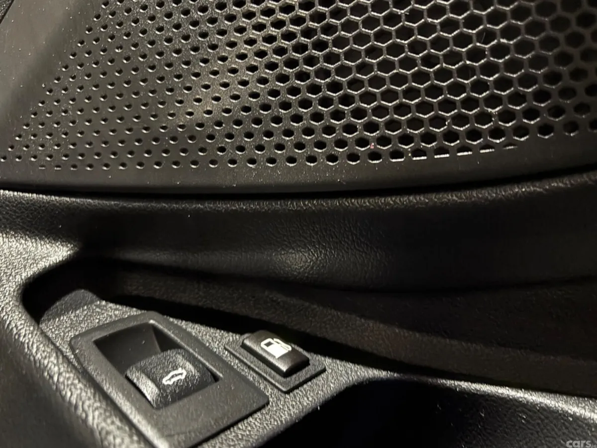 BMW 3-Series Estate, Petrol Plug-in Hybrid, 2021, Black