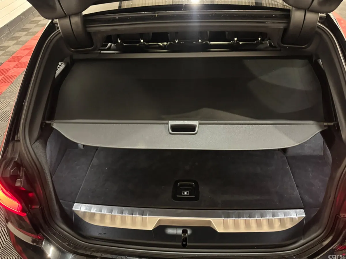 BMW 3-Series Estate, Petrol Plug-in Hybrid, 2021, Black