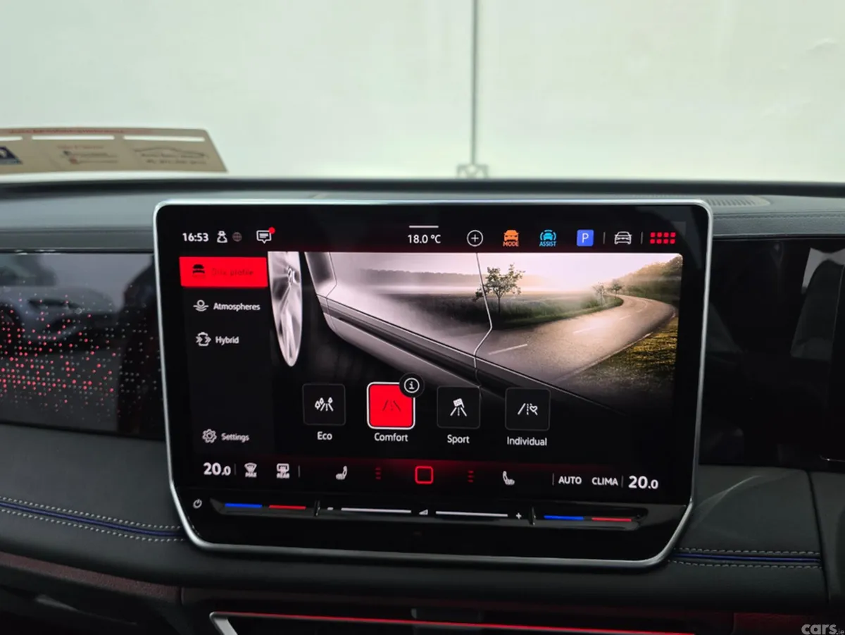 Volkswagen Tiguan SUV, Petrol Plug-in Hybrid, 2025, Red