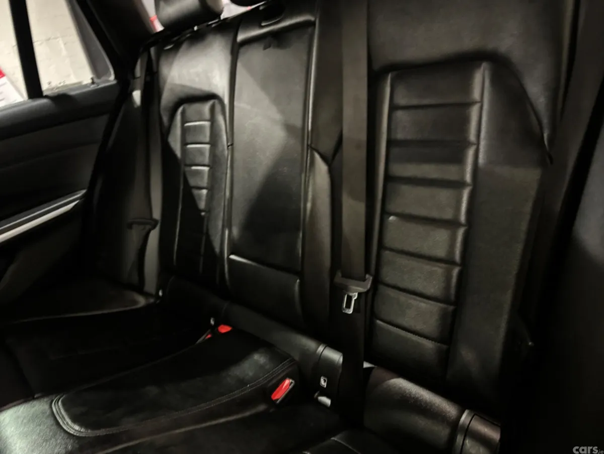 BMW 3-Series Estate, Petrol Plug-in Hybrid, 2021, Black