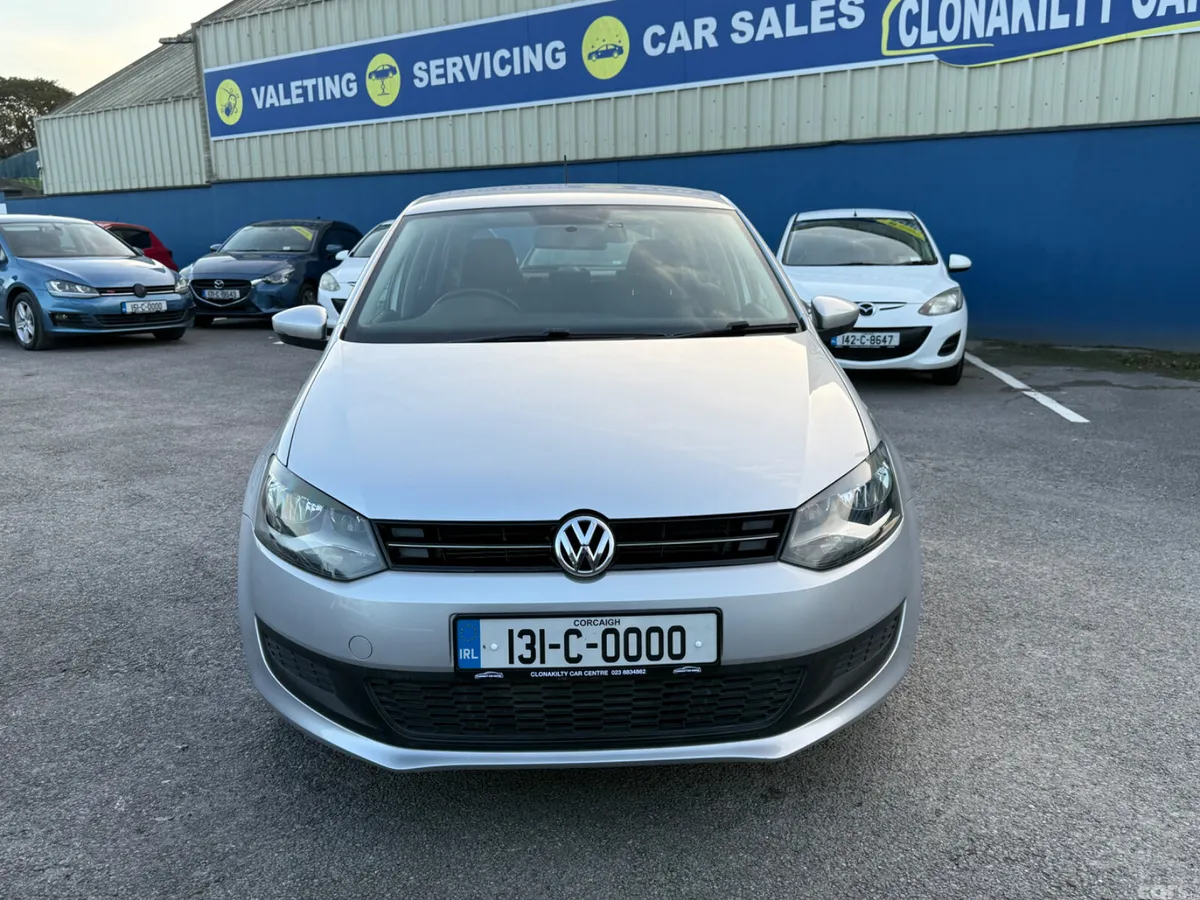 Volkswagen Polo Hatchback, Petrol, 2013, Silver