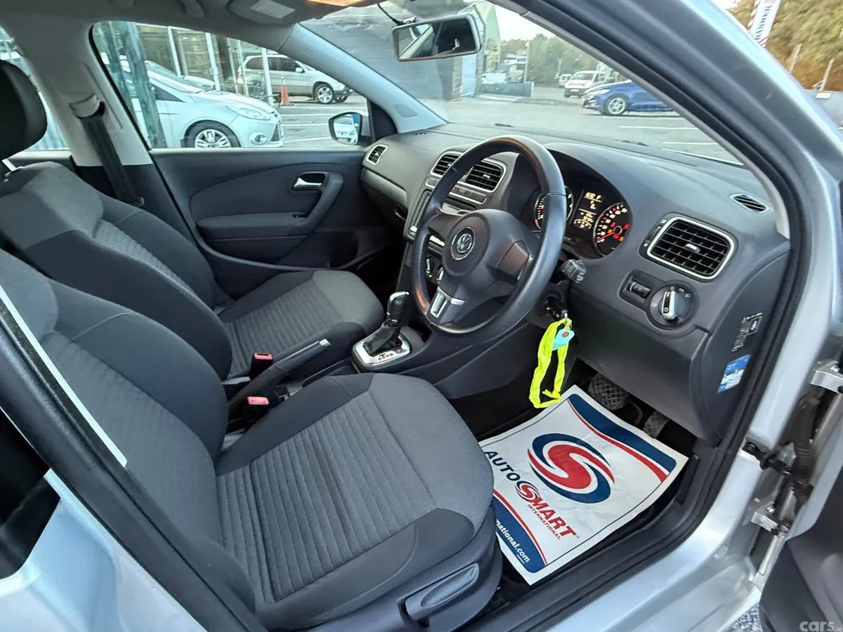 Volkswagen Polo Hatchback, Petrol, 2013, Silver