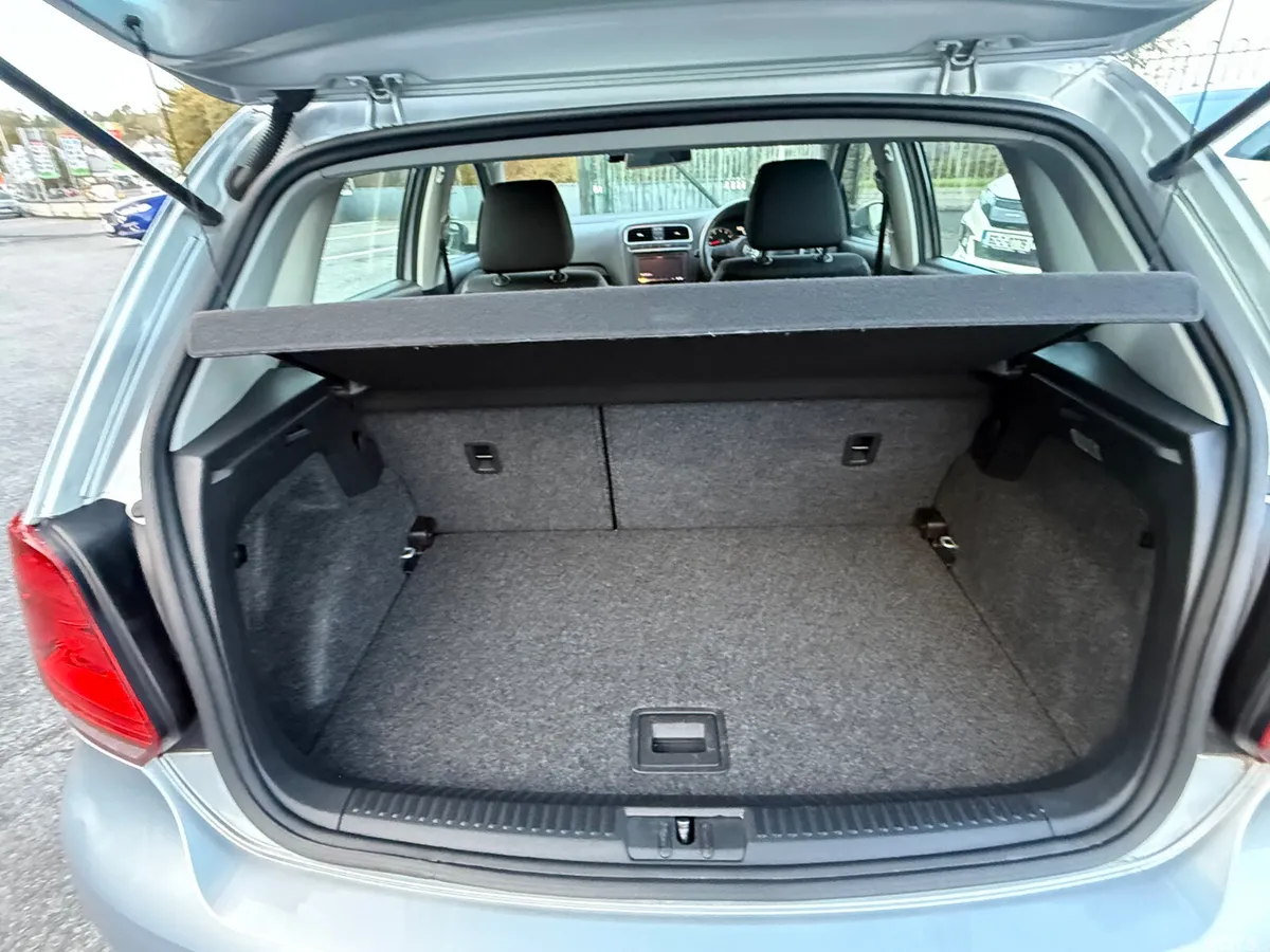 Volkswagen Polo Hatchback, Petrol, 2013, Silver