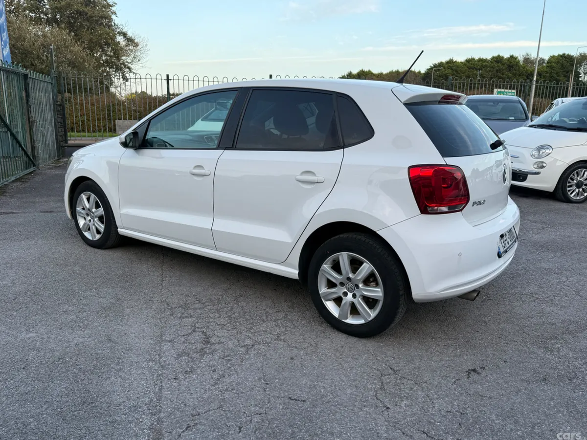 Volkswagen Polo Hatchback, Petrol, 2013, White