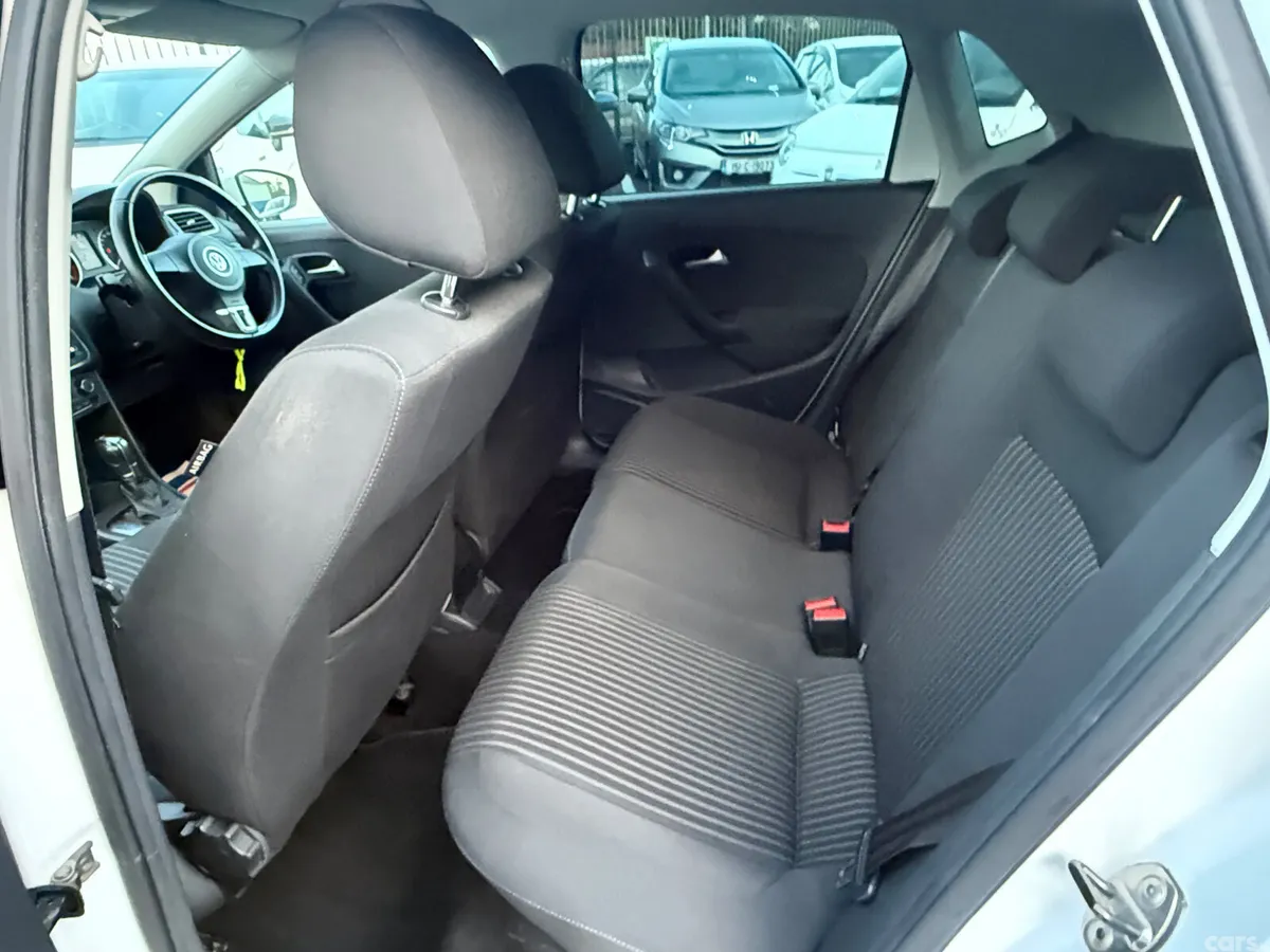 Volkswagen Polo Hatchback, Petrol, 2013, White