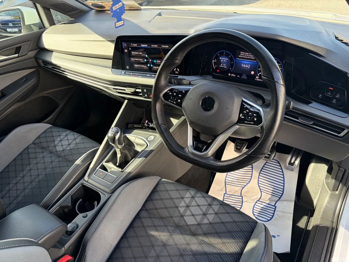 Volkswagen Golf Estate, Diesel, 2021, White