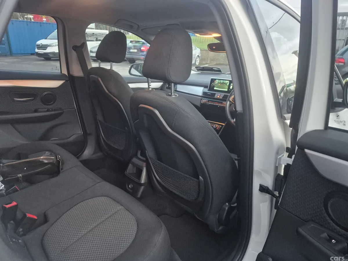 BMW 2-Series Hatchback, Diesel, 2016, White