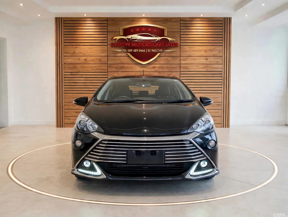 Toyota Aqua Hatchback, Petrol Hybrid, 2015, Black