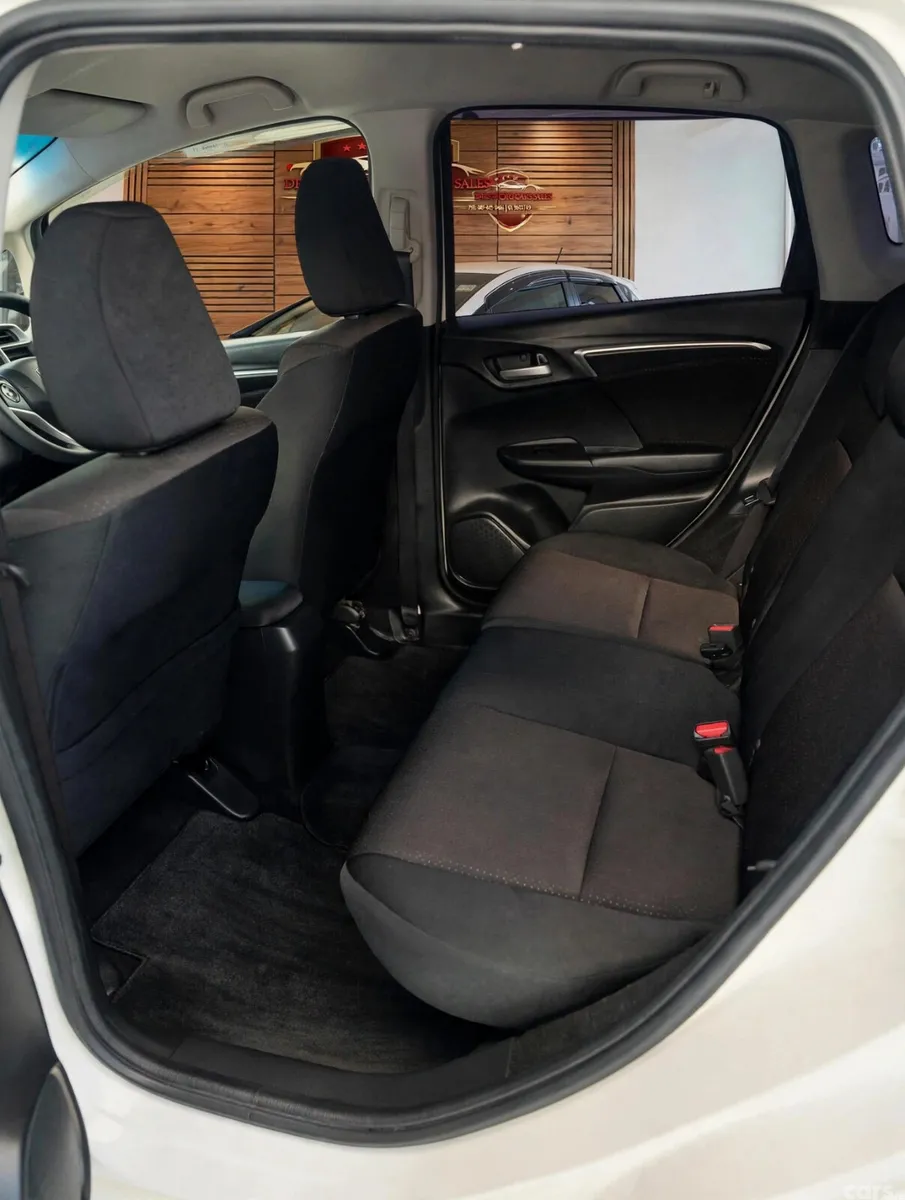 Honda Fit Hatchback, Petrol Hybrid, 2015, White