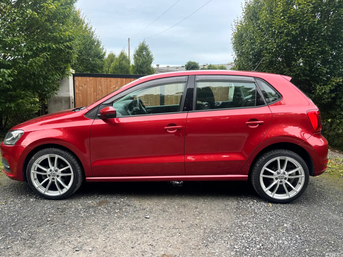 Volkswagen Polo Hatchback, Petrol, 2015, Red